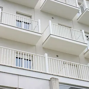 Отель C-hotels Aiglon ***